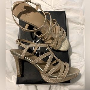Naturalizer Baylor Heel, Gold Glitter